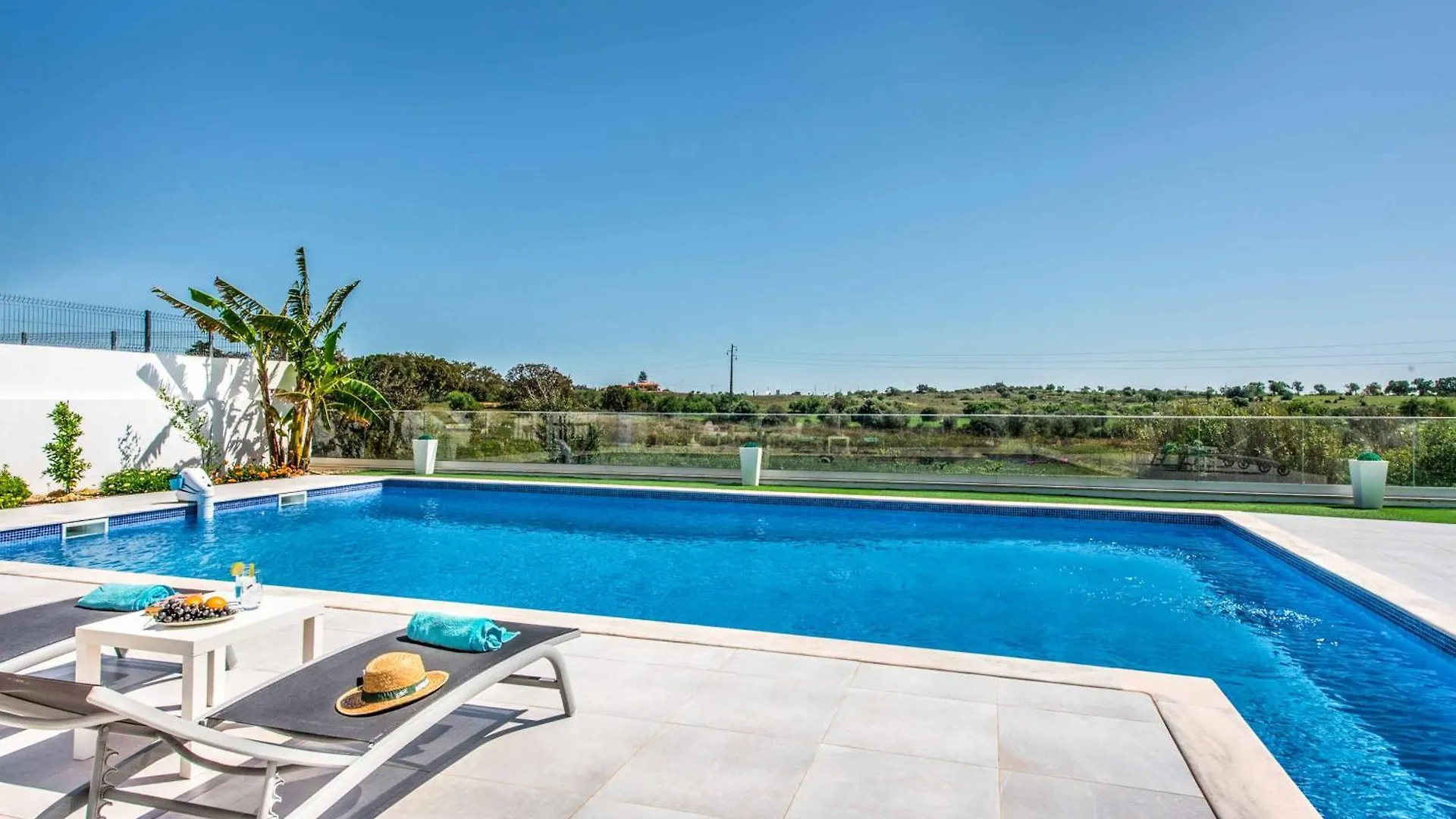 Villa Sunset Vista Pera 0*,